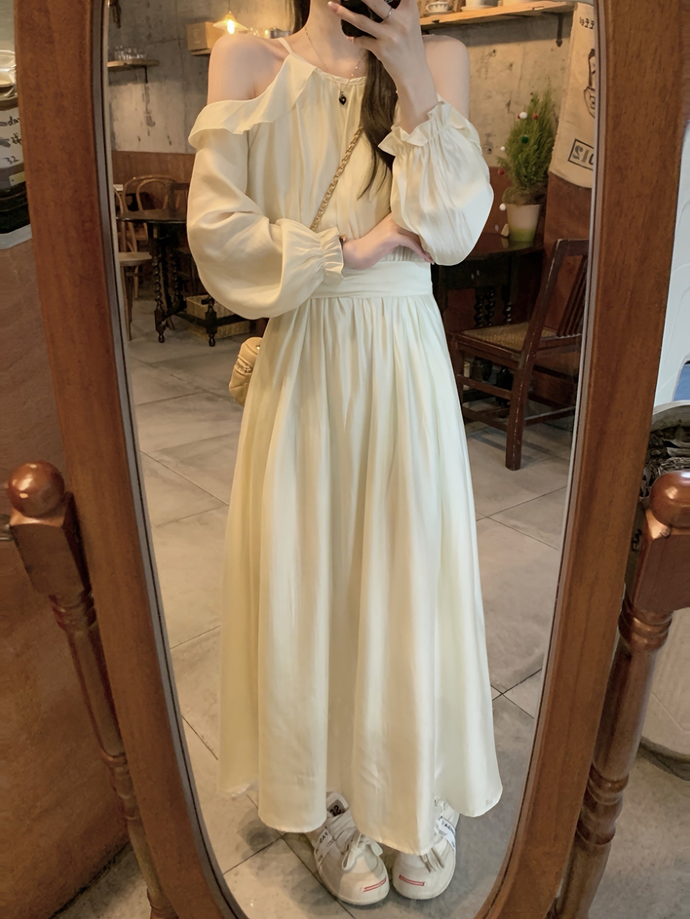 New Style High-end Long-Sleeved Dress with Exposed Shoulders and Waist for Women, Slimming A-line Dress voguable