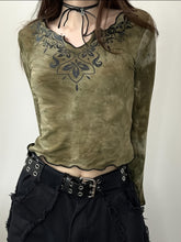 Tie Dye Flare Sleeve T-shirt, Y2K Notched Neck Lettuce Trim Long Sleeve Top For Spring & Fall, Women's Clothing voguable