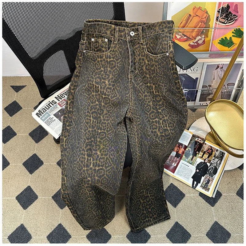 Retro American Leopard Print Jeans for Men High Street Gothic Hiphop Trendy Straight Couple Design Wide Leg Long Pants Y2k fash voguable