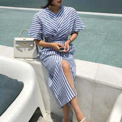Voguable spot blue and white stripe V-neck -strap dress summer new style European and American style vacation medium and voguable