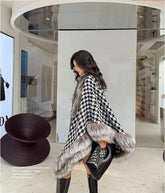 Winter Women's Cold Coat Faux Fur Coat Women's Elegant Thickened Luxury Designer Temperament Plush Jacket Shawl Fur Cape voguable