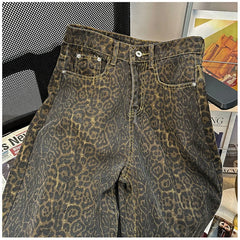 Retro American Leopard Print Jeans for Men High Street Gothic Hiphop Trendy Straight Couple Design Wide Leg Long Pants Y2k fash voguable