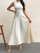 European and American temperament elegant wind waist slimming long skirt 2024 spring fashion personality pleated round neck slee voguable
