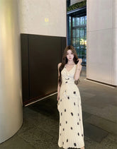 Voguable Pure Sexy Hot Girl Suit for Women's Summer Sexy V-neck Polka Dot Vest Chiffon Pleated Skirt Two-piece Set Fashion Female Clothes voguable