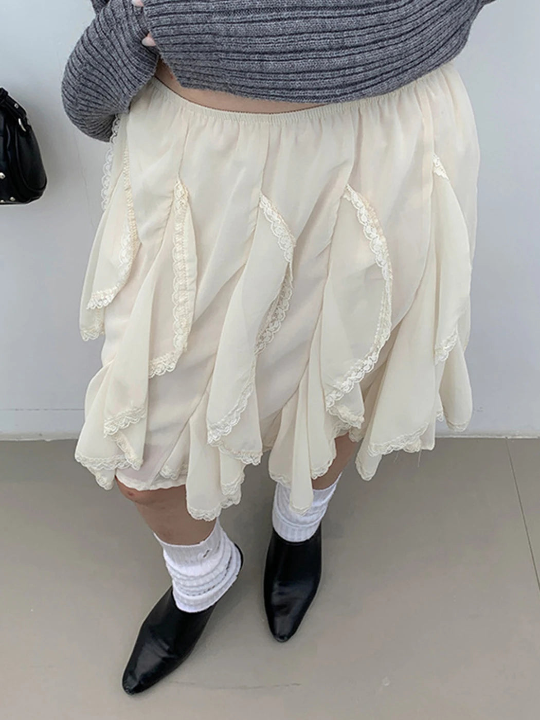 Irregular Streetwear Short Skirt Lace Patchwork Sweet Chic Beige Women Skirt A-line Elastic Waist Fashion Summer Skirts 2025 New voguable