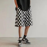 Voguable Checkerboard Casual Men Summer Thin American Retro Sports Straight Five-point Pants voguable