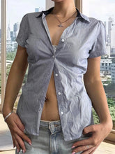 Women s Striped Short Sleeve Shirt with Turn Down Collar and Button Down Detail - Stylish Summer Blouse for Casual Streetwear voguable