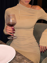 Elegant Asymmetrical One-Shoulder Bodycon Dress, Solid Color Knit Fabric, 95% Polyester 5% Elastane, All-Season, 170g/m², Adult - Chic Side Slit Hip-Wrapping Party Dress voguable
