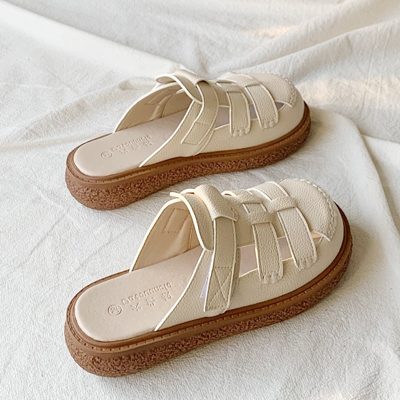 Shoes Med Womens Slippers Outdoor Luxury Slides Pantofle Female Mule Fretwork Heels Cover Toe Designer Mules Flat Rubber Fa voguable