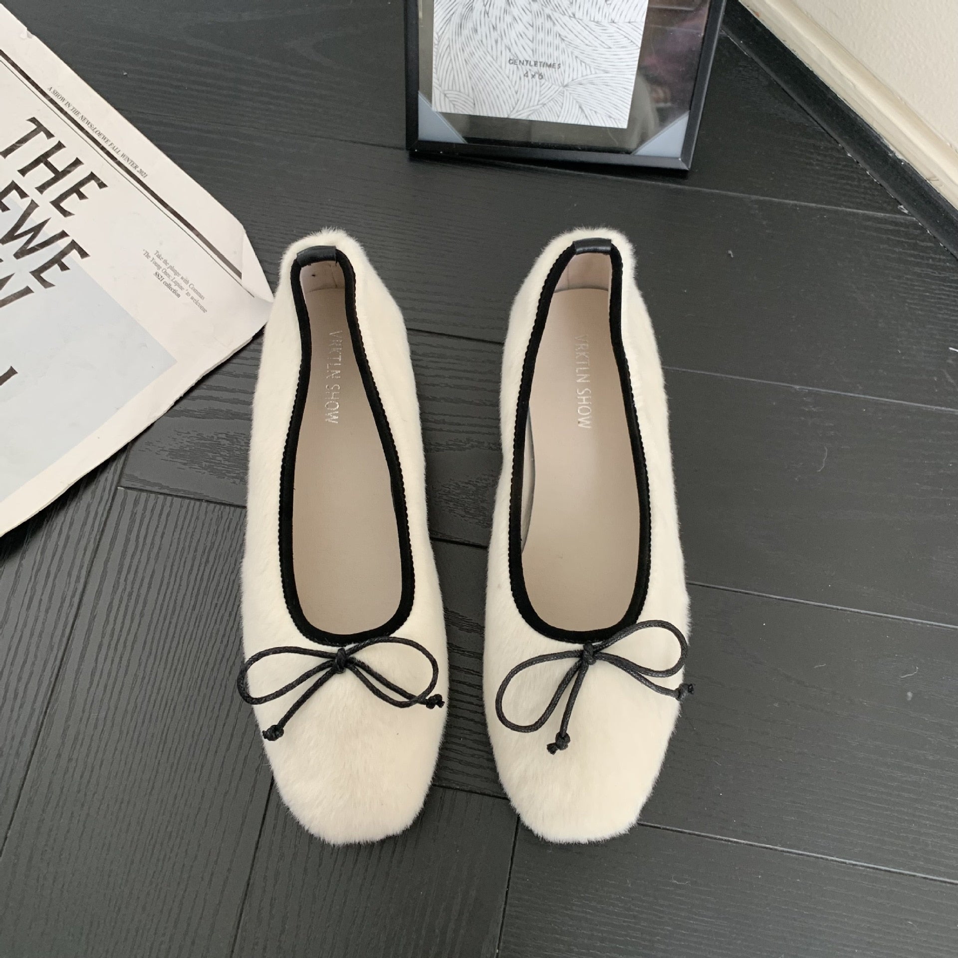 Womens Sneakers Shoes Fashion Woman-shoes Designer Casual New Roses Sewing Leisure Fabric Flock Rubber Square Toe Lace-Up B voguable