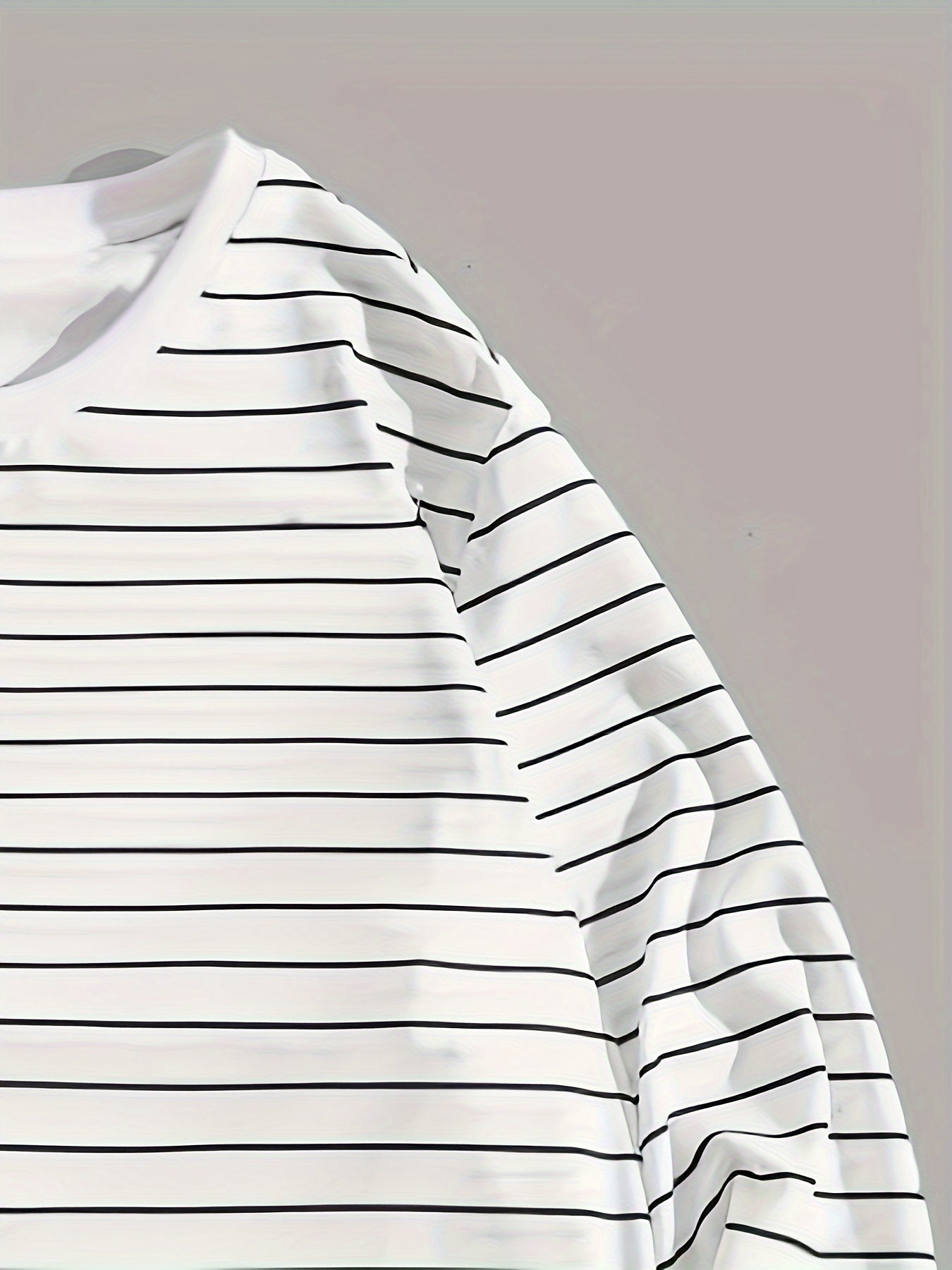 Men's Simple Black Striped Print Long Sleeve T-Shirt, Versatile for Spring/Autumn, Casual Round Neck, Polyester Fabric, Regular Fit, Adult Size gotmes-shop
