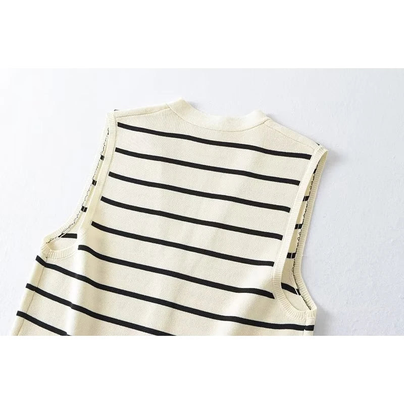 Voguable  Women Fashion Single Breasted Striped Tank Top Sexy Sleeveless Ladies Summer Crop Top voguable