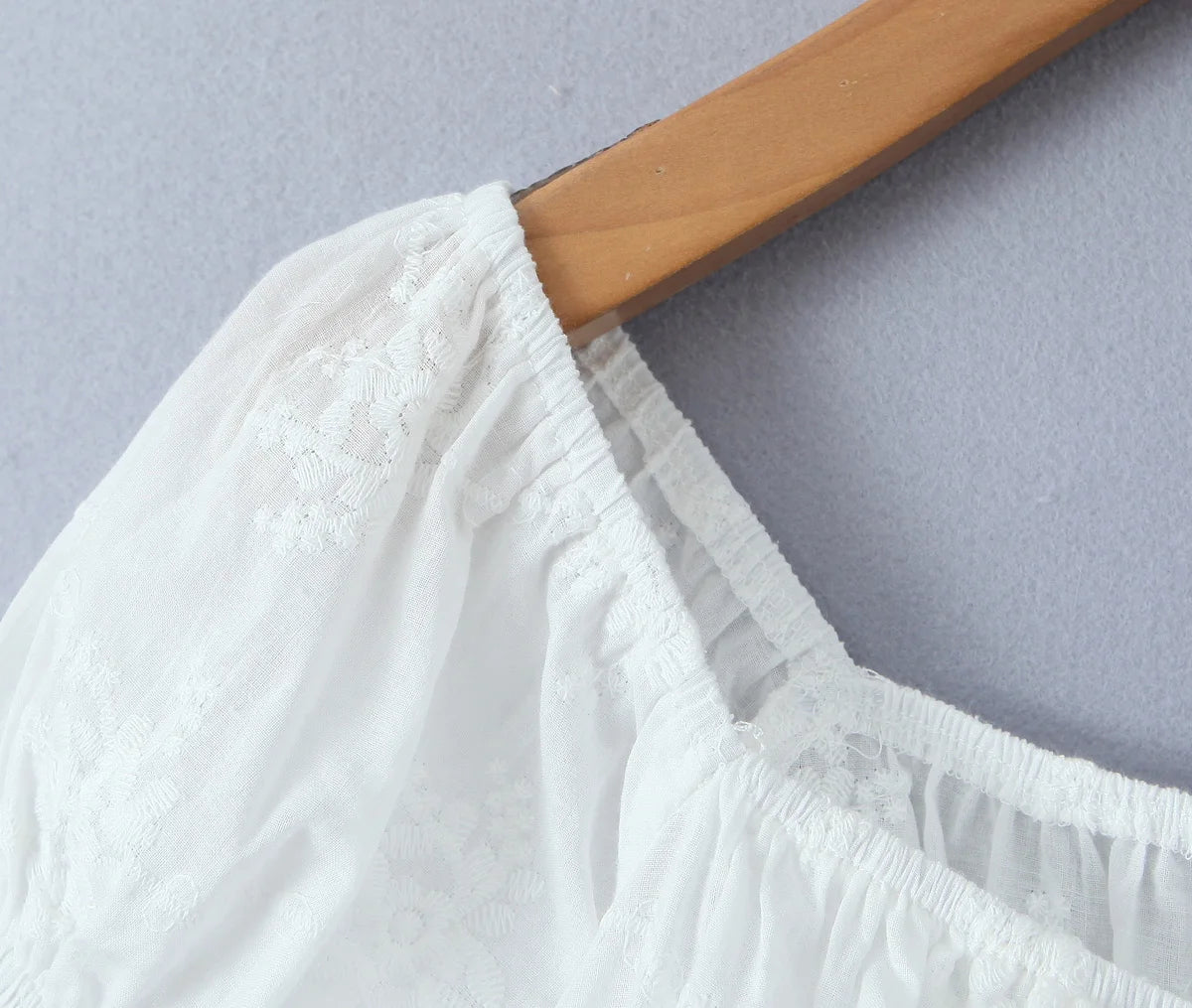 Voguable 2024 Sexy Corset White Embroidery Flower Ruched Chest Elastic Shoulder Crop Top Women Short Puff Sleeve Tanks Top High Waist tee voguable