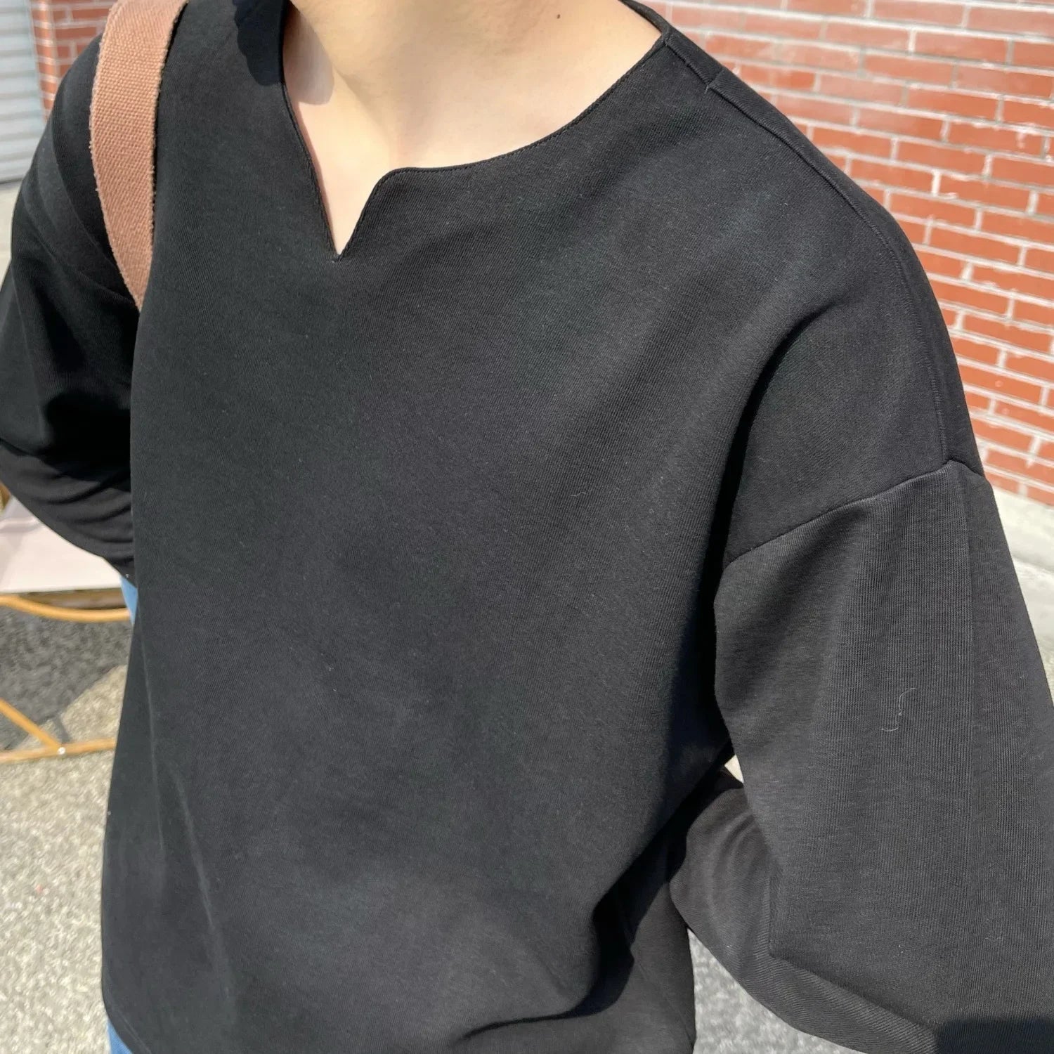 Autumn 100% Cotton Small V-neck Long Sleeve T-shirts Men Korean Casual Solid Color High-end Design Loose Bottoming Shirt Men voguable