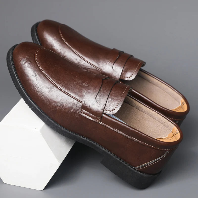 Voguable  Lightweight Mens Loafers Summer Solid Color Round Toe Non Slip Comfort Casual Shoes Breathable Driving Office Black Beige voguable