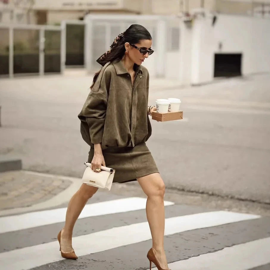 2025 New Fashion Women Green Suede Jacket Spring Lapel Long Sleeve Zipper Oversize Bomber Coat Chic Female High Street Outerwear voguable