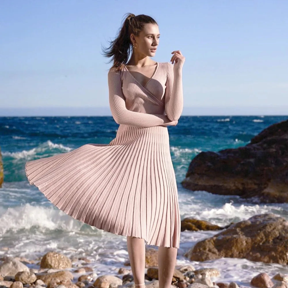 Women Spring And Autumn Solid Color Casual Pleated Mid-length Knitted Dress Fashion Long Sleeve O-neck Robe A-line Slim Vestidos voguable