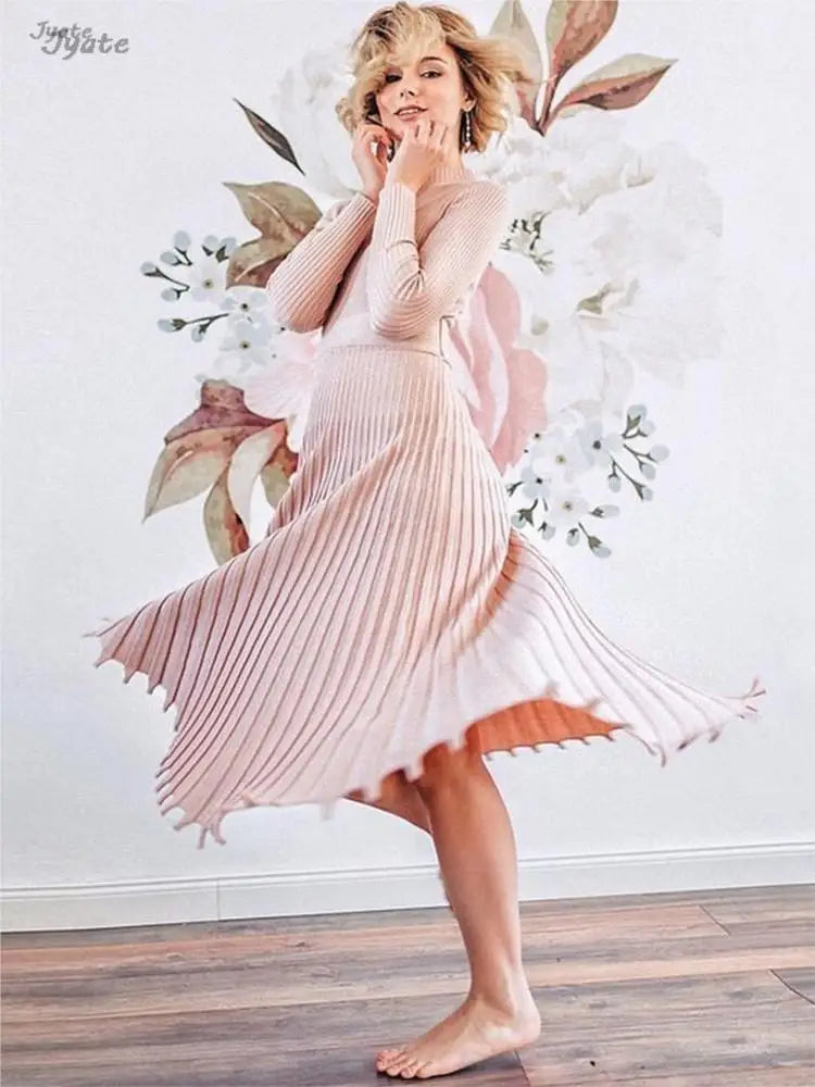 Women Spring And Autumn Solid Color Casual Pleated Mid-length Knitted Dress Fashion Long Sleeve O-neck Robe A-line Slim Vestidos voguable