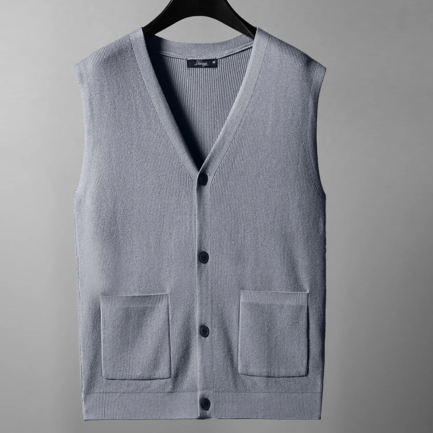 Large knitted sweater, men's new cardigan vest, autumn and winter large loose fat sweater. voguable