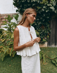 Fashion Bow Lace Up Shirts Women Cotton Linen Hollow Out Sleeveless Pleated Blouses Woman Summer New Casual Lady White Tops Pbong