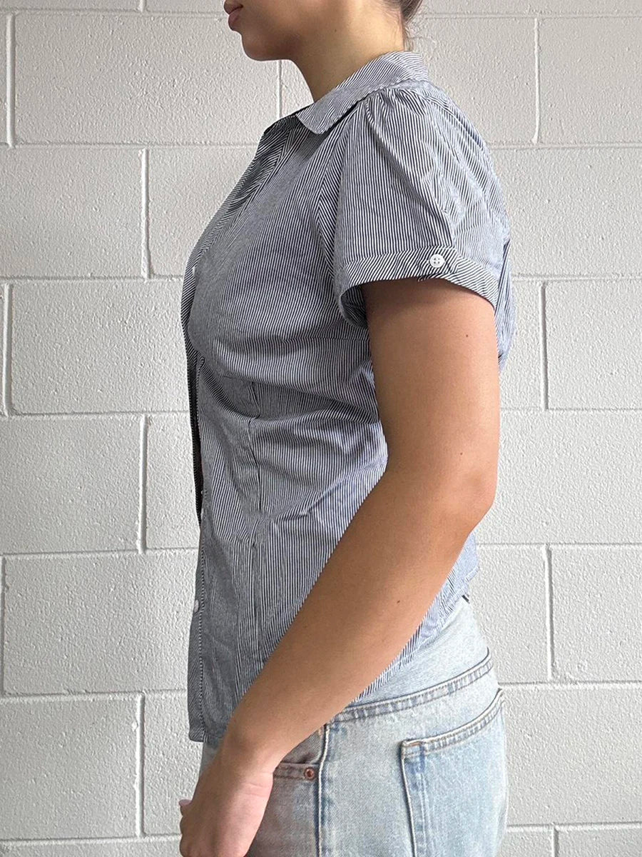 Women s Striped Short Sleeve Shirt with Turn Down Collar and Button Down Detail - Stylish Summer Blouse for Casual Streetwear voguable