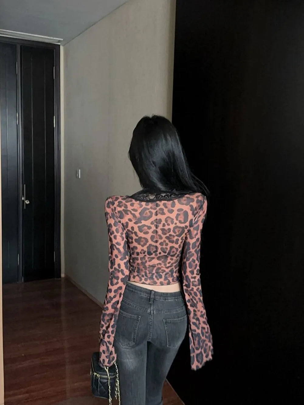 Voguable  Sexy Spice Girls Pure Desire Long Sleeve Top Female Leopard Lace Flare Sleeve Hollow Out T-shirt Slim Trendy Hot Sell Top voguable
