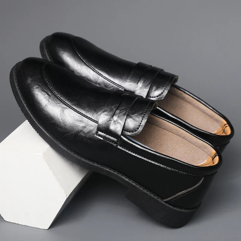 Voguable  Lightweight Mens Loafers Summer Solid Color Round Toe Non Slip Comfort Casual Shoes Breathable Driving Office Black Beige voguable