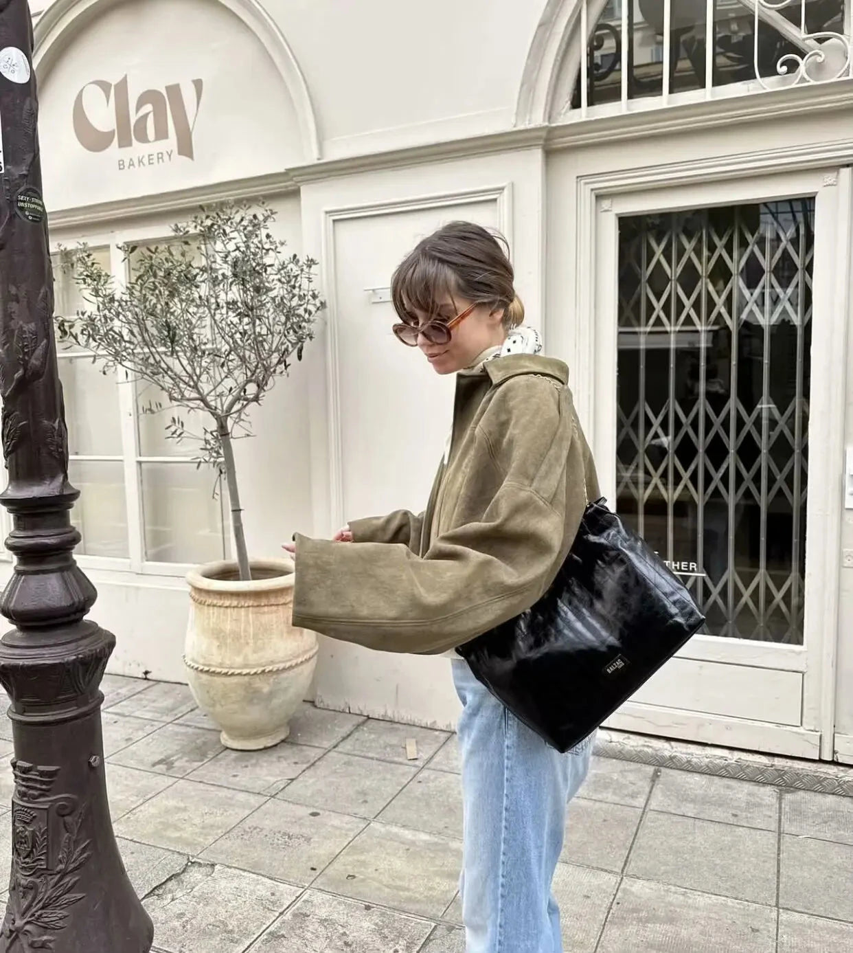 2025 New Fashion Women Green Suede Jacket Spring Lapel Long Sleeve Zipper Oversize Bomber Coat Chic Female High Street Outerwear voguable