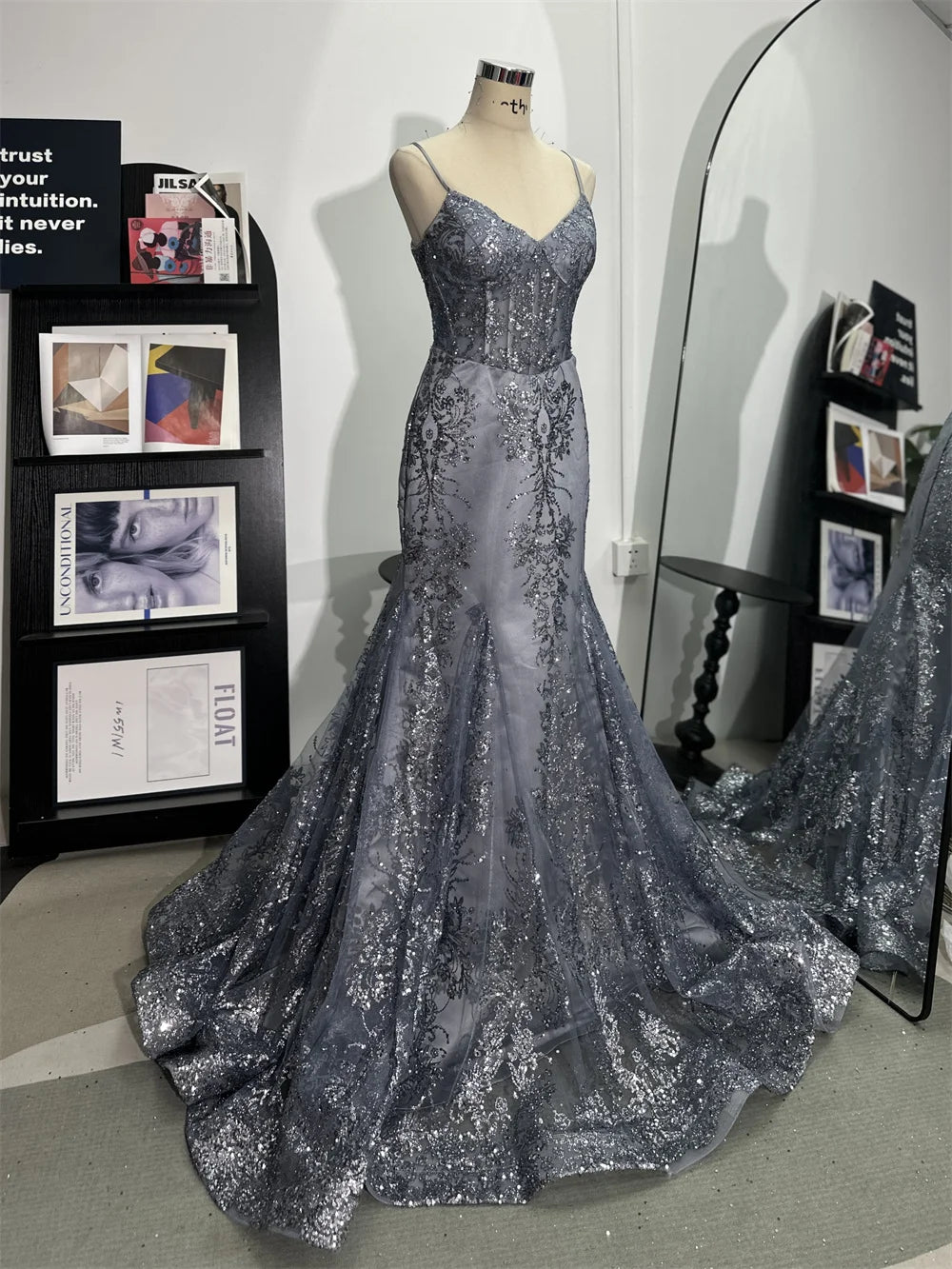 Voguable   Grey Sequins Mermaid Prom Dress Luxury Lace Embroid Trumpet voguable