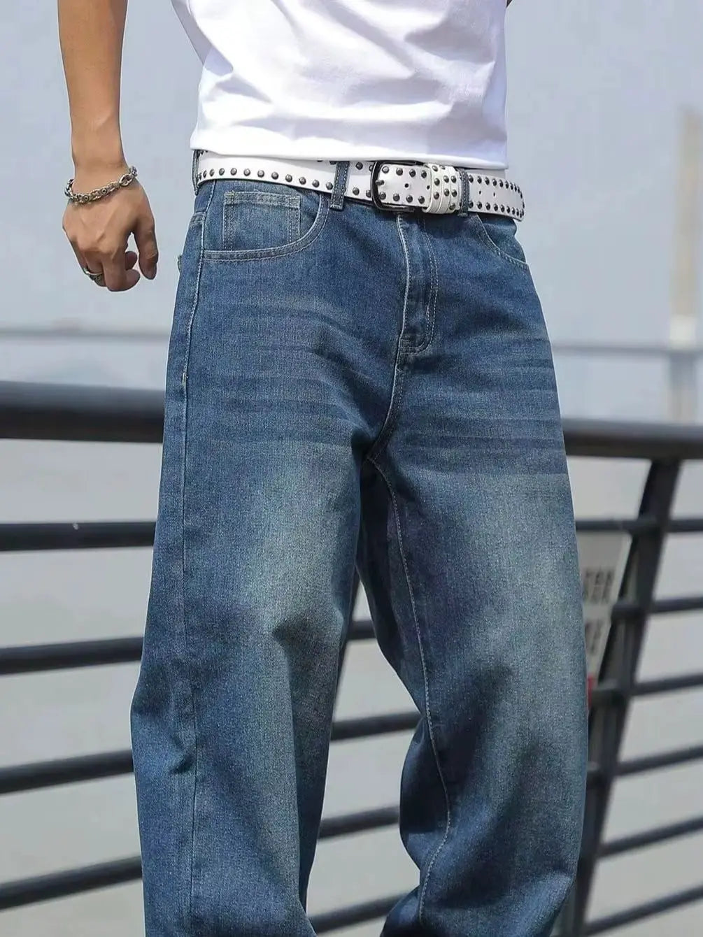 Voguable  1pc Men's American Vintage Washed Distressed Straight Leg Loose Casual Baggy Jeans voguable