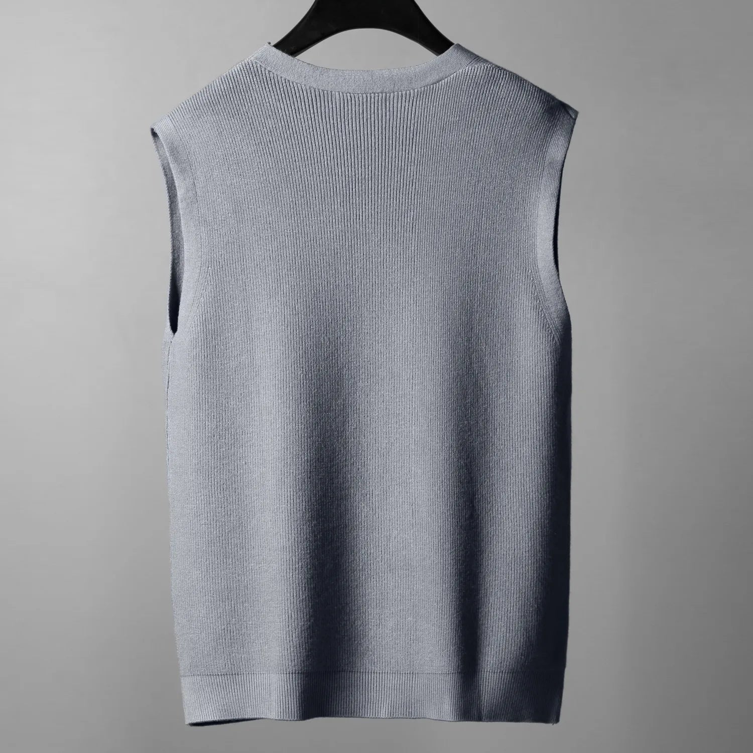 Large knitted sweater, men's new cardigan vest, autumn and winter large loose fat sweater. voguable