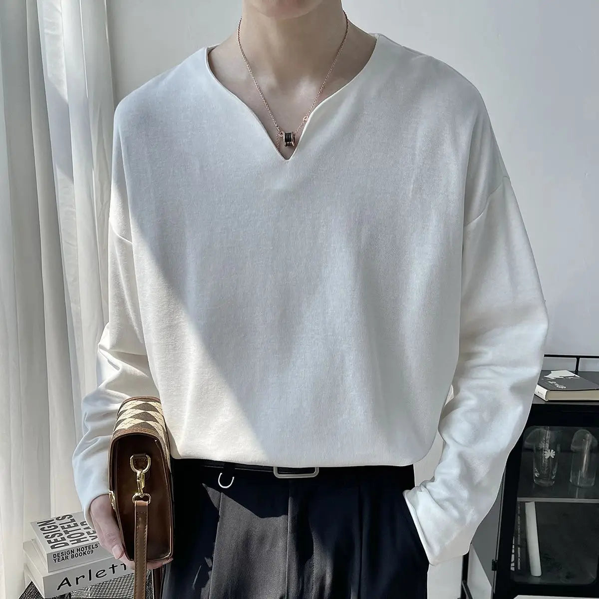 Light Luxury Top High-end Niche Designer V-neck Long-sleeved T-shirt Men Spring Autumn Trendy Versatile Base Shirt Aesthetic voguable