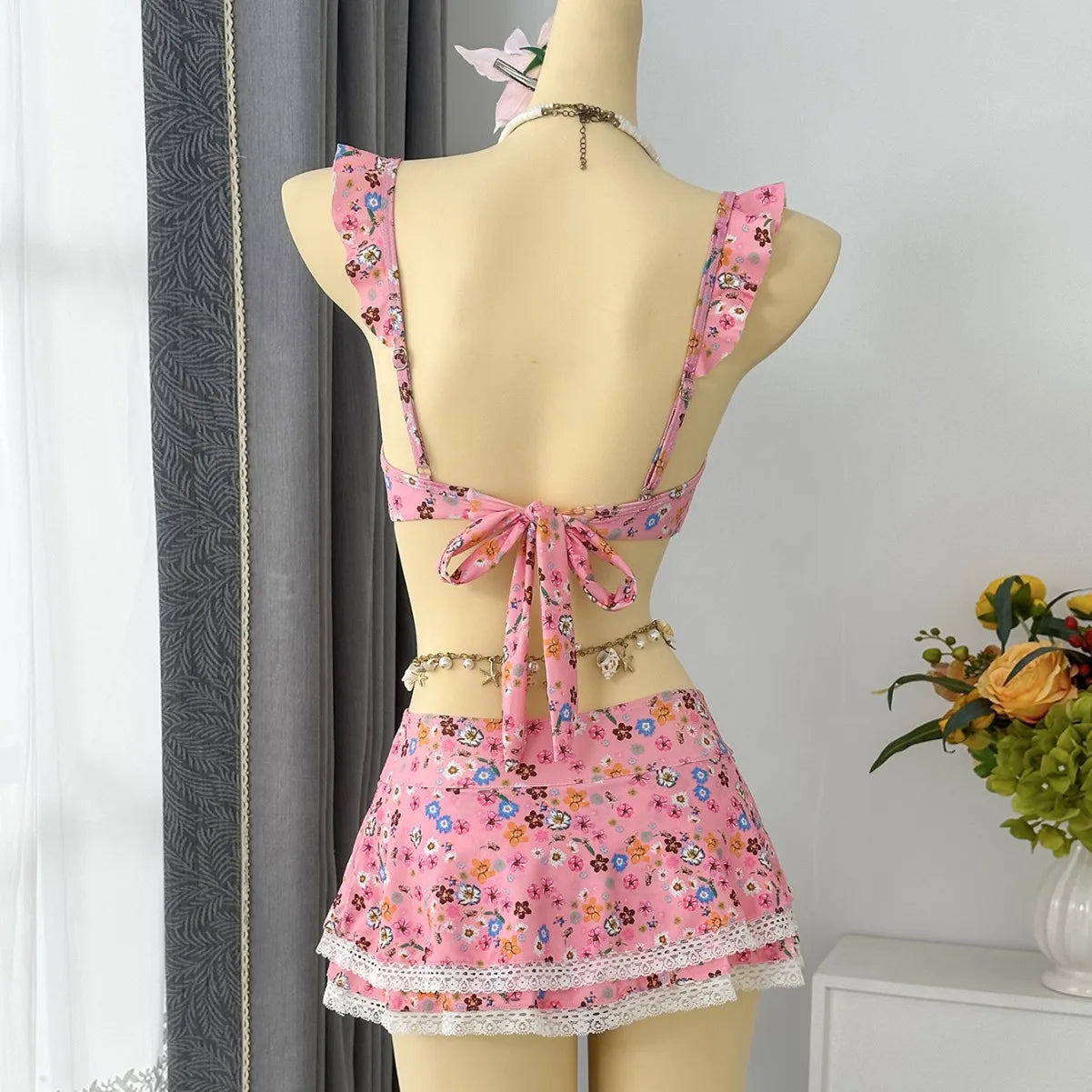 Voguable  Cute Floral Print Bikini Set Bow Front Spaghetti Strap Top with Lace Trim Ruffle Skirt Cover Up Bikinis Set Swimsuit for Women voguable