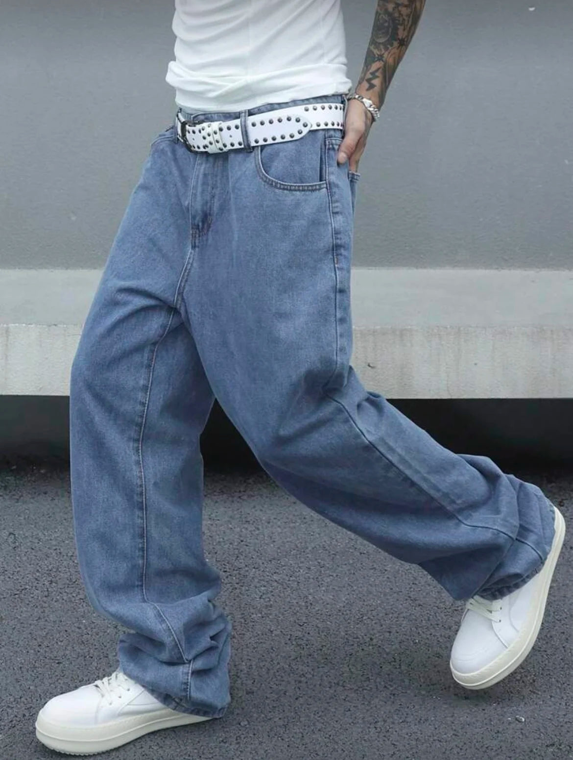 Voguable  Men's Vintage Loose-Fit Washed Blue Jeans, Wide Leg Straight Leg Denim Pants, Casual Retro Style, Light Blue, All-Season Comfort voguable