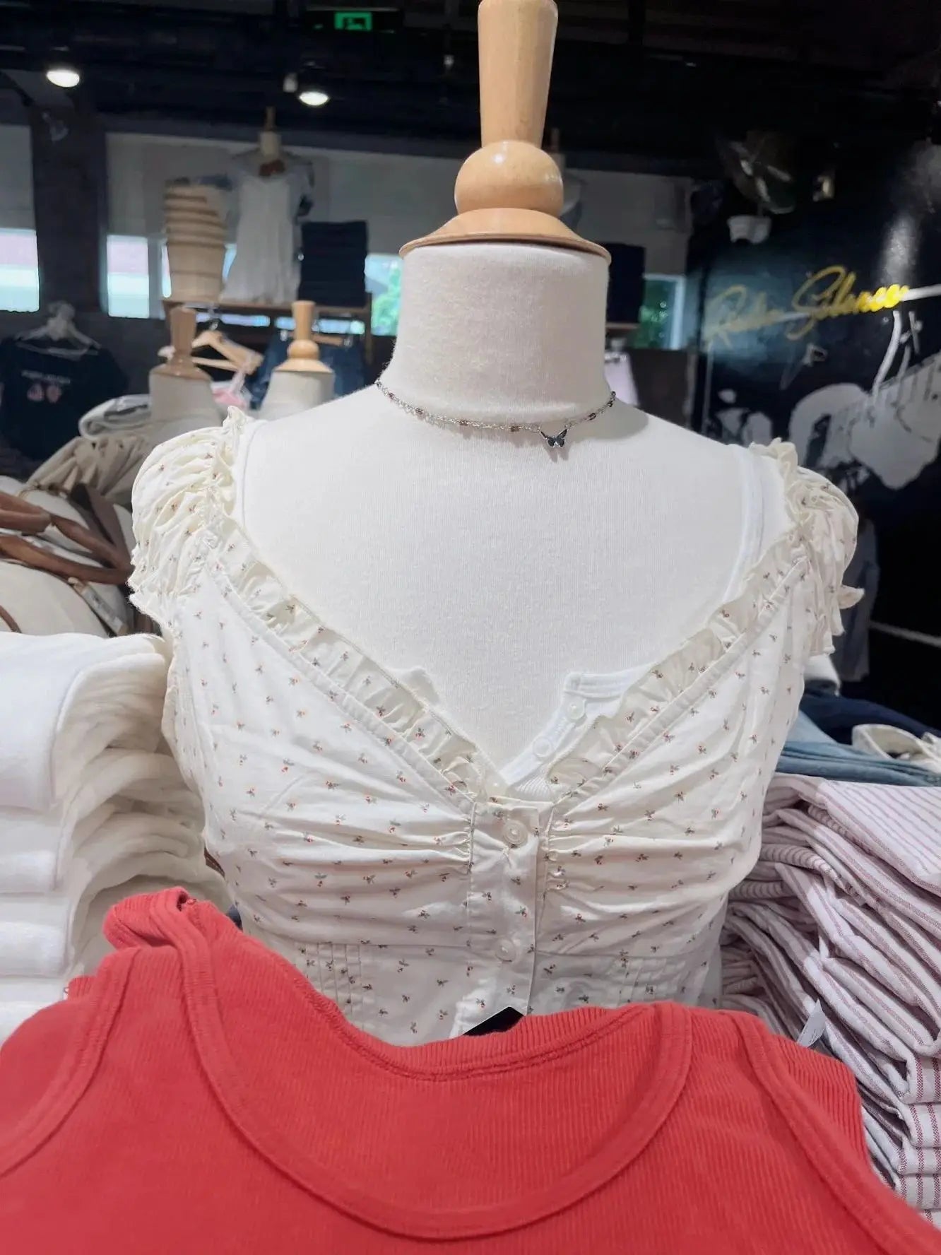 Ruffles White Basic Blouse Top for Woman Summer Folds Single Breasted Sleeveless Tank Tops Casual Cotton Vest Y2k Sweet Camisole voguable