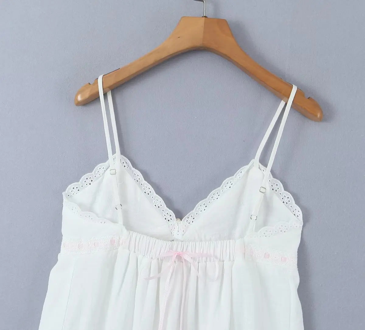 Voguable  New  Women Lace Trim V Neck White Sling Mini Dress Sexy Backless Bow Female Holiday Party Summer Dresses Skater Robe voguable