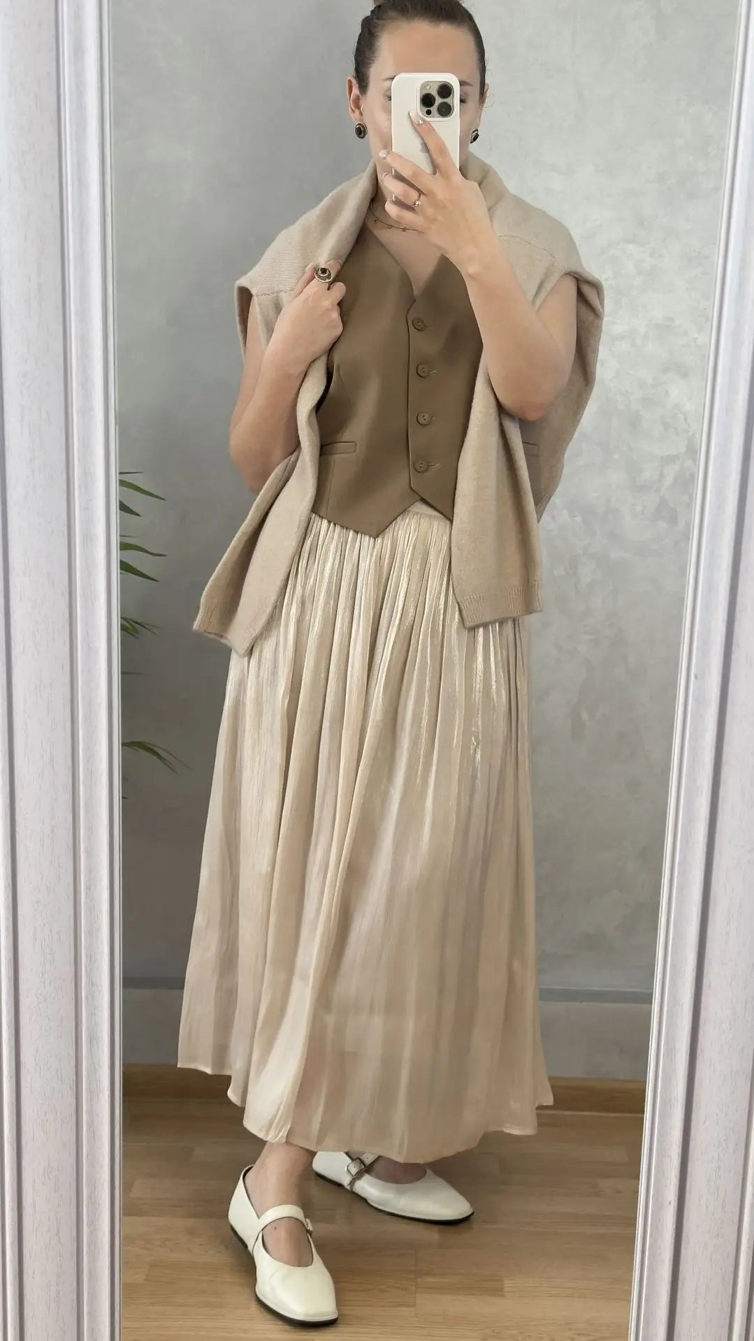 French Elegant Solid Silky Shiny Long Skirt Fashion Elastic Waist Satin Pleat Women Dress Spring Korean Chic A-line Ladies Skirt voguable