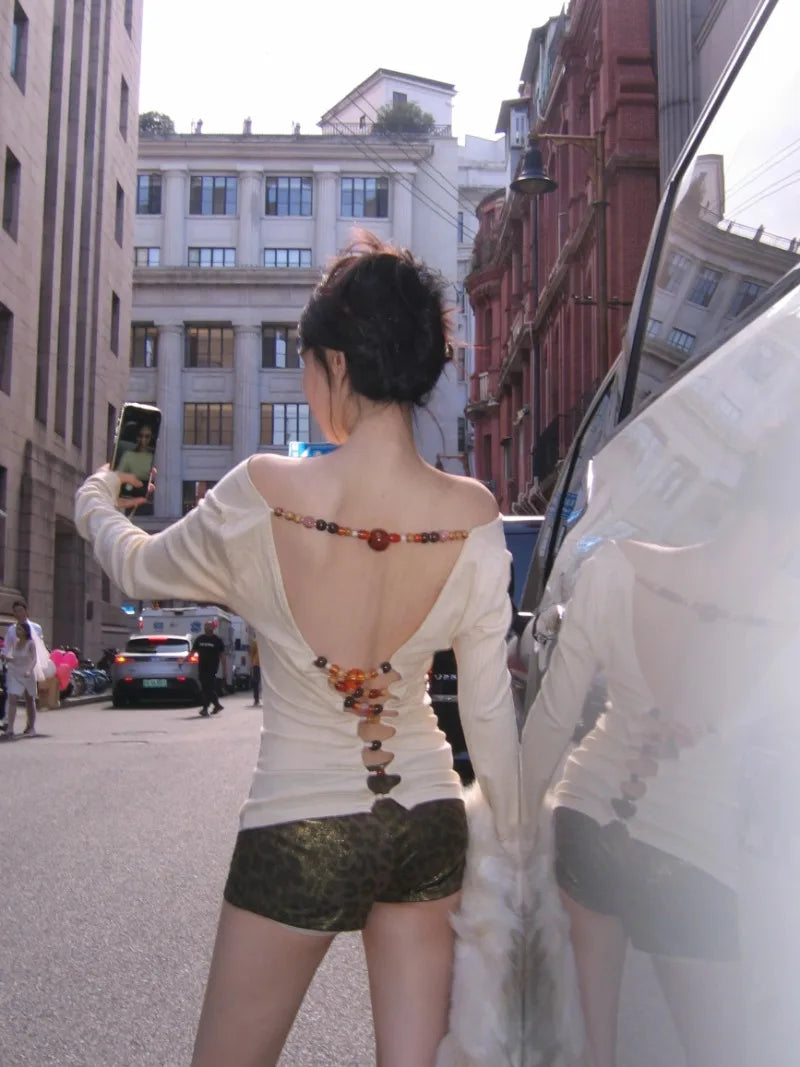 Voguable Streetwear Backless Wooden Beaded Sexy Long-sleeved T-shirt Women 2024 Summer New Off-the-shoulder Solid Color All Match Tops voguable
