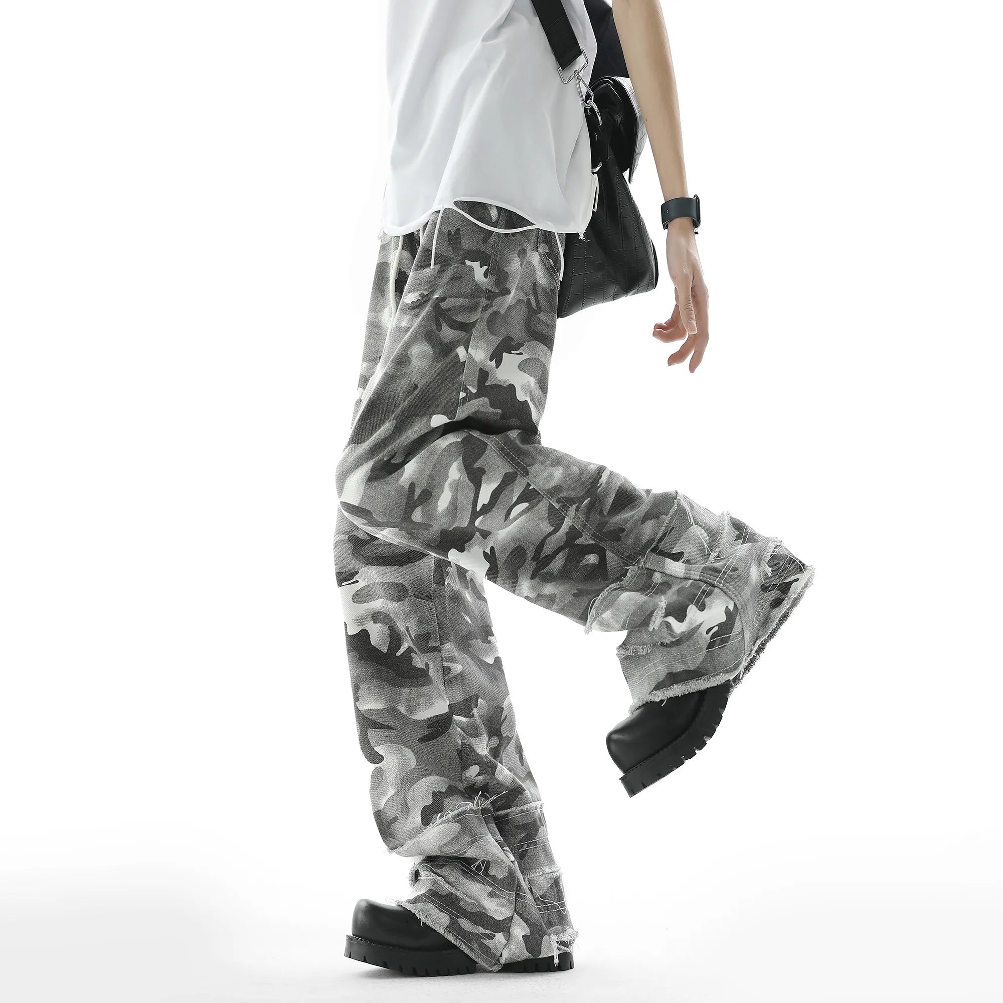 Men Camouflage Loose Fit Jeans Elastic Drawstring Waist Frayed Hem Streetwear Trendy Comfortable Stylish Denim Urban Fashion voguable