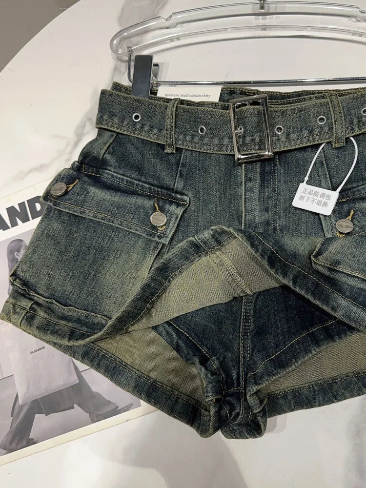 DEAT Fashion Simply Solid Color Belt Waist Shorts For Women 2023 Summer New Casual High Waist Mini Shorts Skirts Female 11XX5004 voguable