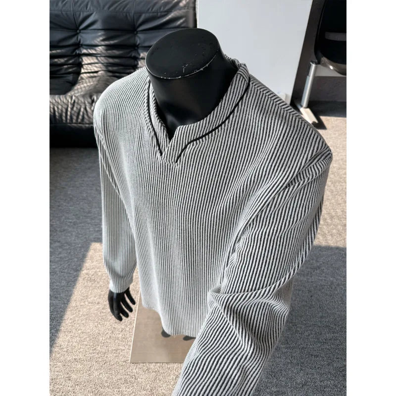 Autumn Long Sleeved T-shirt Men Fashion V-neck T-shirt Men Streetwear Hip-hop Loose Casual Pleated T Shirt Mens Top M-3XL voguable