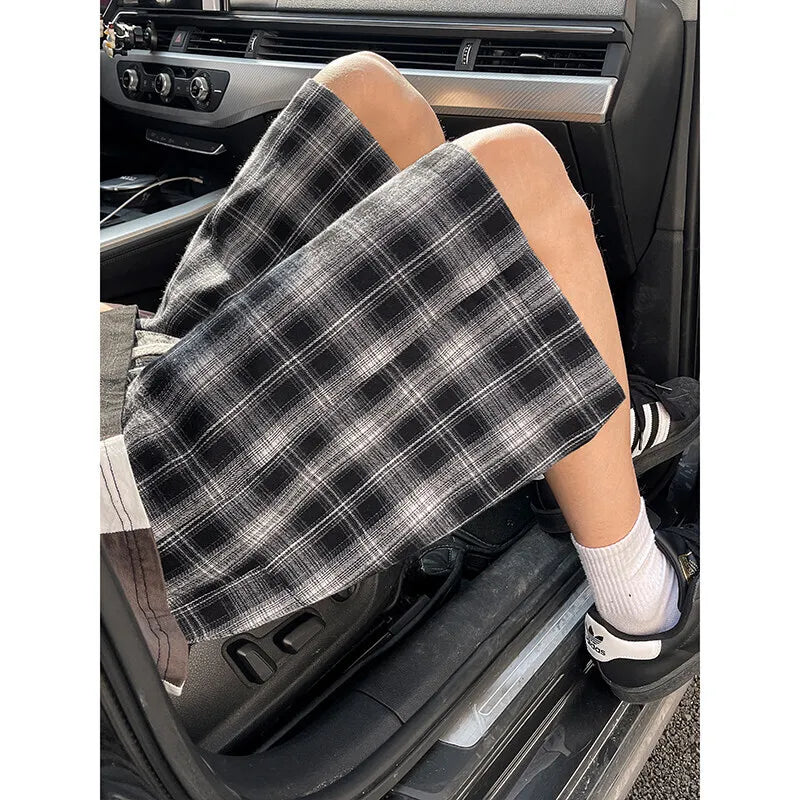 Summer Shorts For Men Fashion Retro Casual Shorts Mens Japanese Streetwear Loose Plaid Shorts Man Shorts Large Size 4XL voguable