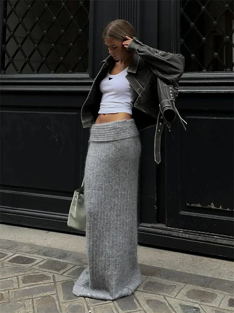 TARUXY Knitted High Waist Long Skirts For Women 2024 Retro Casual Loose Maxi Skirt Women's Autumn Winter Elegant Skirt Female voguable