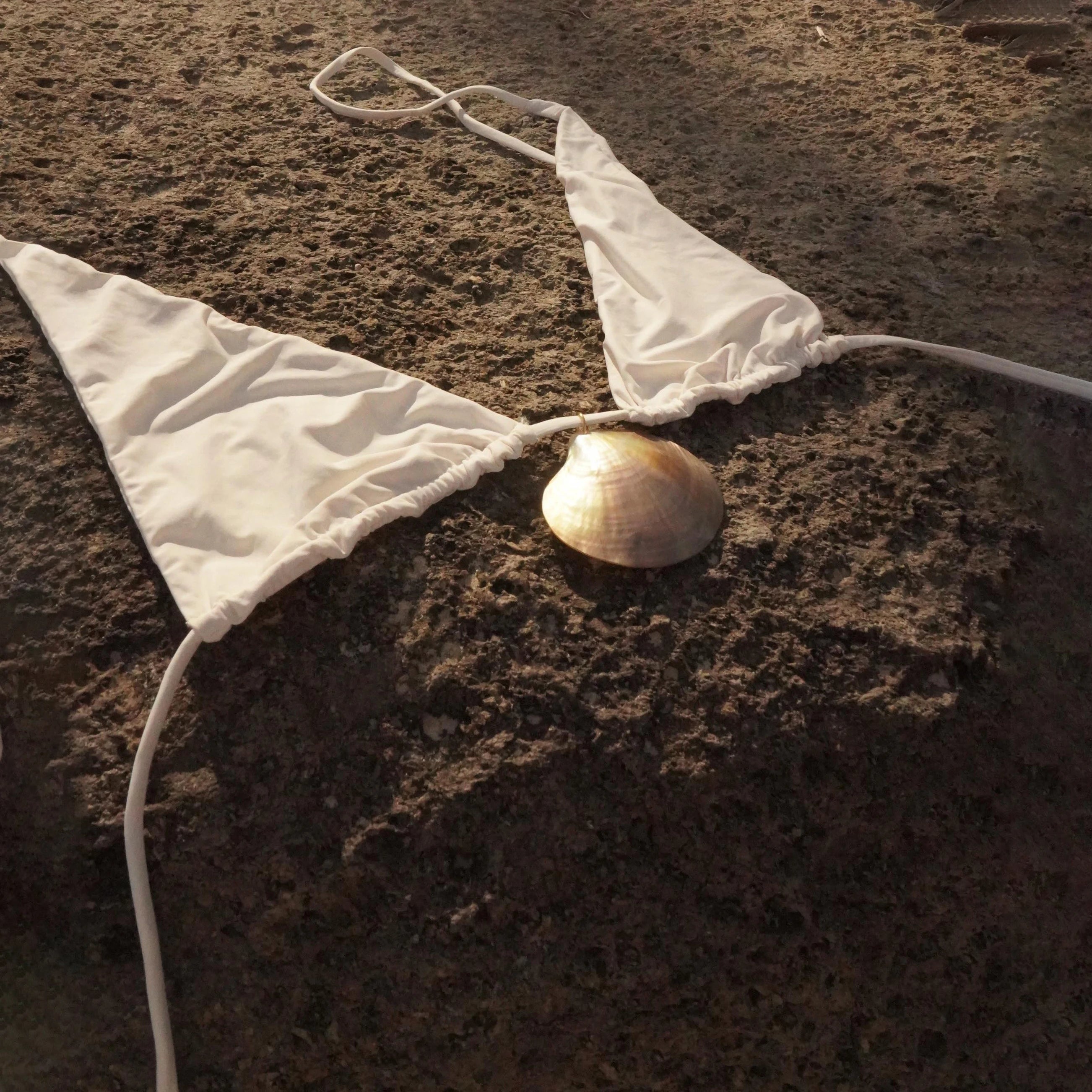 Sexy Bikini Women Swimsuit Female Swimwear Bandeau Biquini Thong Bathing Suit Shiny Swimming Suits Halter Bodysuit Beachwear voguable