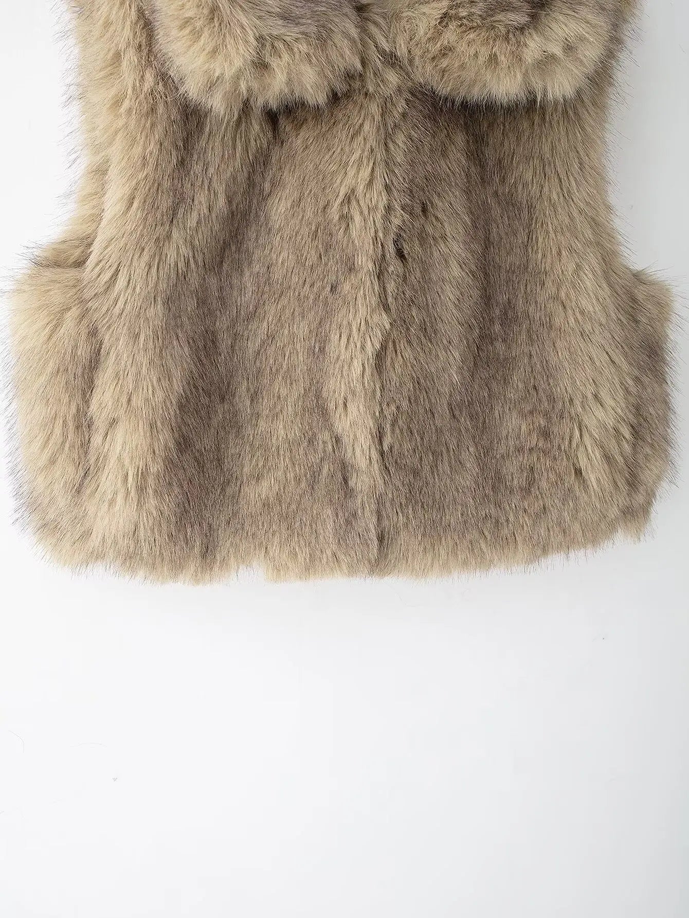 Voguable  Sexy Faux Fur Sleeveless Vests for Women Cropped Jackets Fashion Slim Autumn Winter Thick Warm Furry Short Coats Female voguable