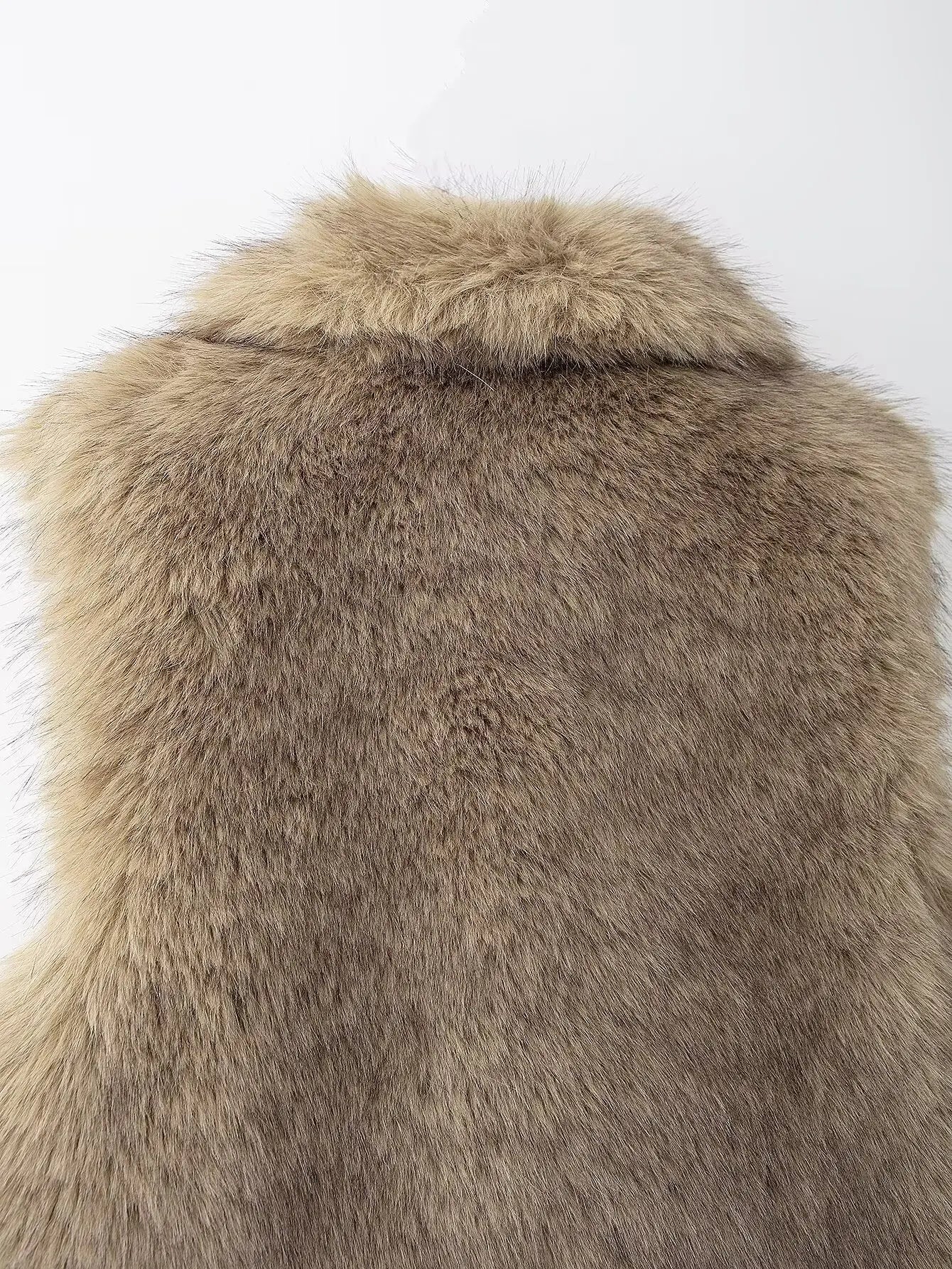 Voguable  Sexy Faux Fur Sleeveless Vests for Women Cropped Jackets Fashion Slim Autumn Winter Thick Warm Furry Short Coats Female voguable