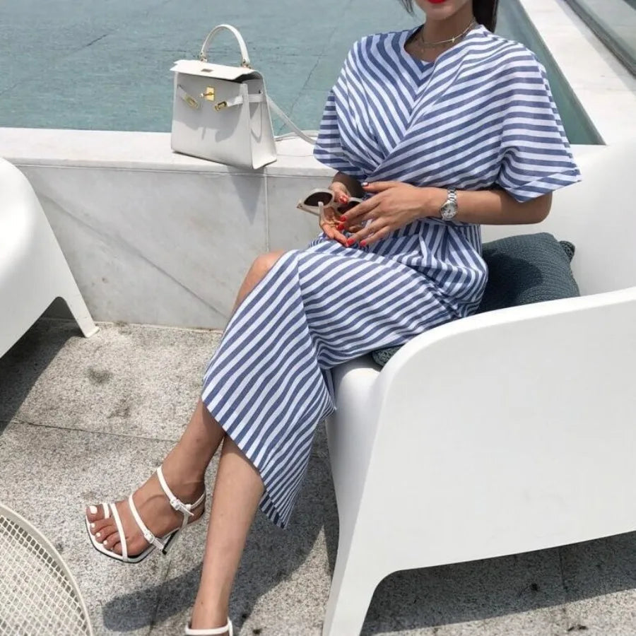 Voguable  spot blue and white stripe V-neck -strap dress summer new style European and American style vacation medium and voguable