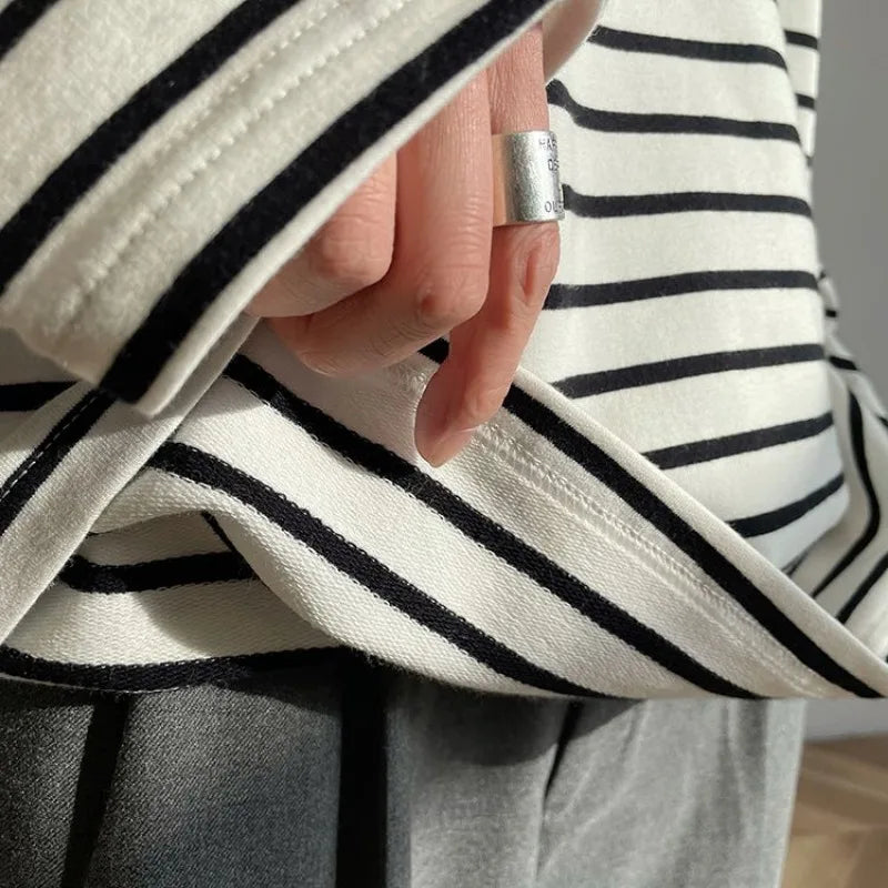 Autumn Korean Fashion Retro Heavy Striped Long Sleeve T-shirt Men Round Neck Harajuku Loose Casual Inner Wear Oversized T Shirt voguable