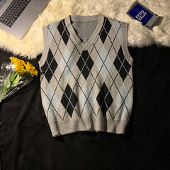 2025 Spring Autumn Diamond Grid Candle Knitted Vest Men Women Loose Pullover Retro Outer Sleeveless Sweater Vest Aesthetic voguable
