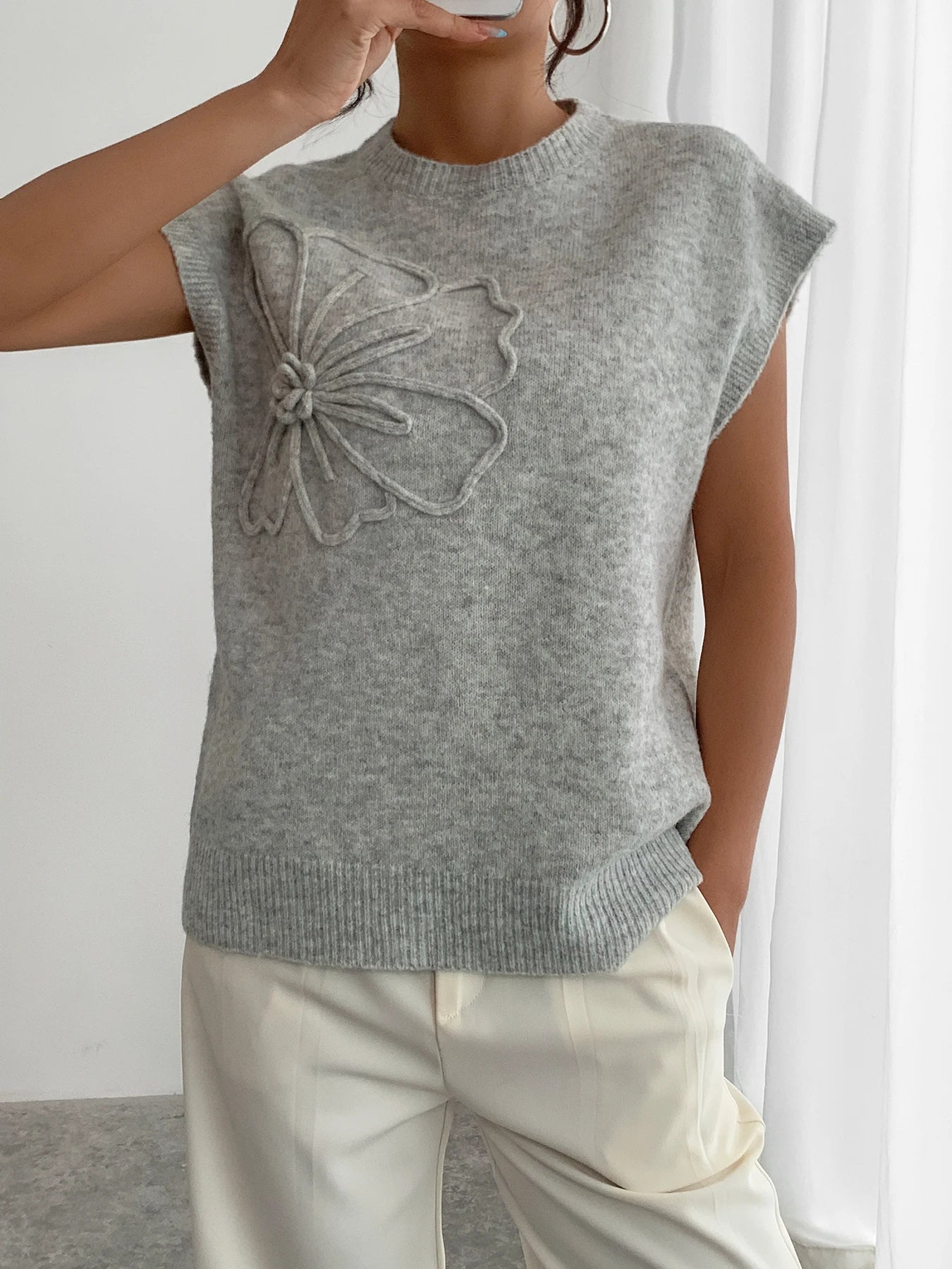 Elegant 3D floral pattern round neck knitted sweater vest for women's clothing voguable